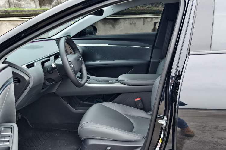 Used XPeng MONA M03 2024 620 with Ultra-Long Range
