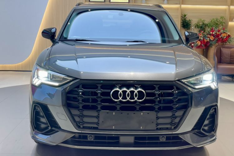 Used Audi Q3 2021 40 TFSI Fashion Dynamic Model
