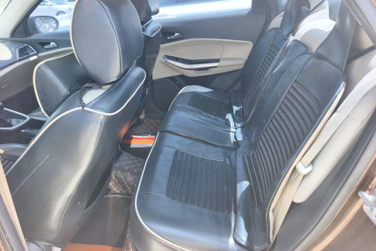 Used Ford Escort 2015 1.5L Manual Comfort Model
