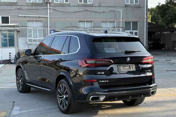 Used BMW X5 2022 Restyled xDrive 30Li Luxury Version M Sport Package