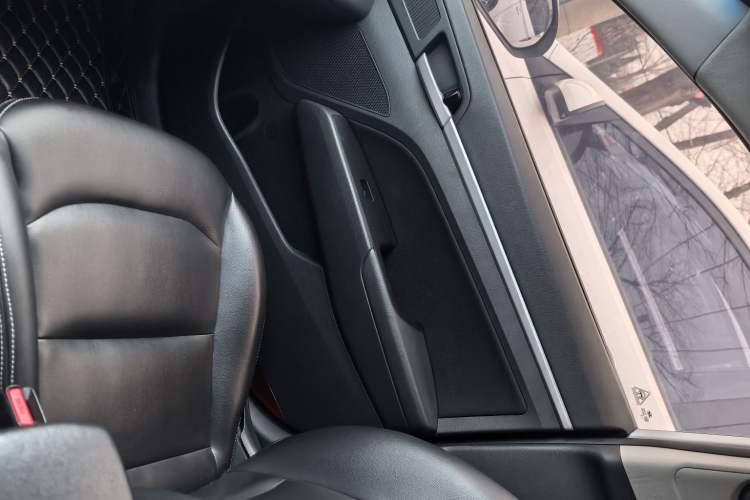 Used Hyundai Elantra (6th Generation / Lingdong) 2016 1.6L Automatic ZhiXuan – Elite Version
