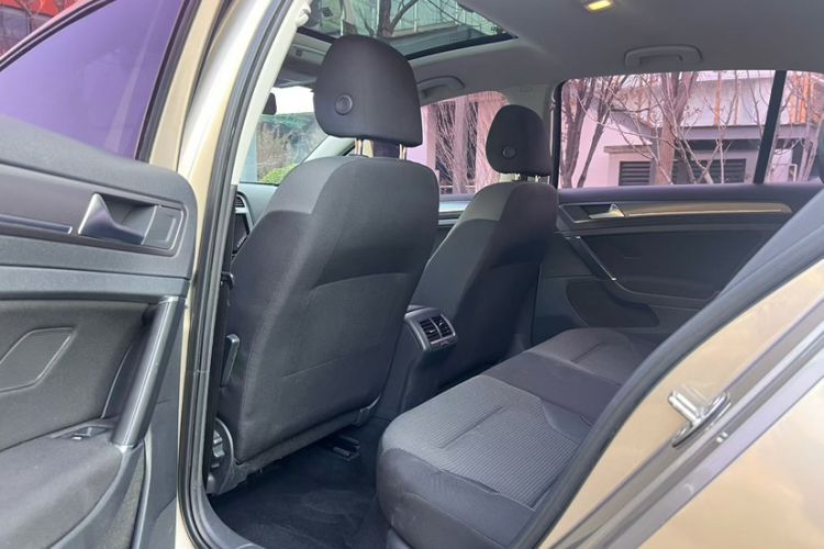 Used Volkswagen Golf 2017 230TSI Automatic Comfort Edition – Celebrating Milestone of One Million Units
