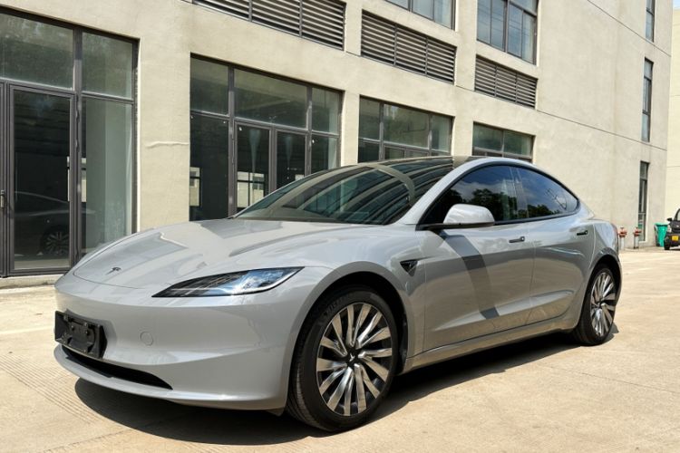 Used Tesla Model 3 2023 Rear-Wheel-Drive Version

