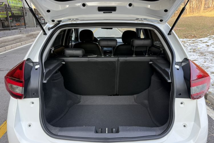 Used Chery Tiggo 3X 2021 PLUS 1.5L CVT Thrilling Red Date Edition