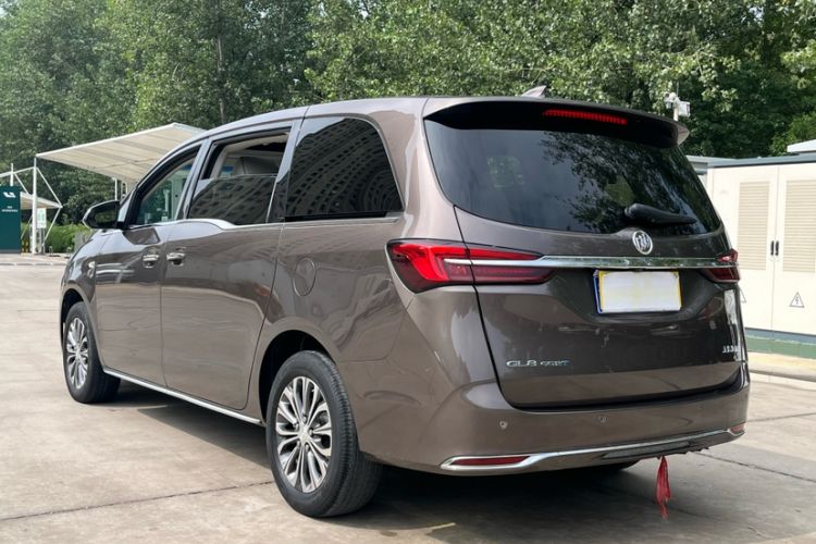 Used Buick GL8 2023 Land Executive Class 652T Luxury Model
