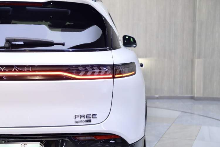 Used VOYAH FREE 2025 318 259 km All-Wheel-Drive Exploration Edition
