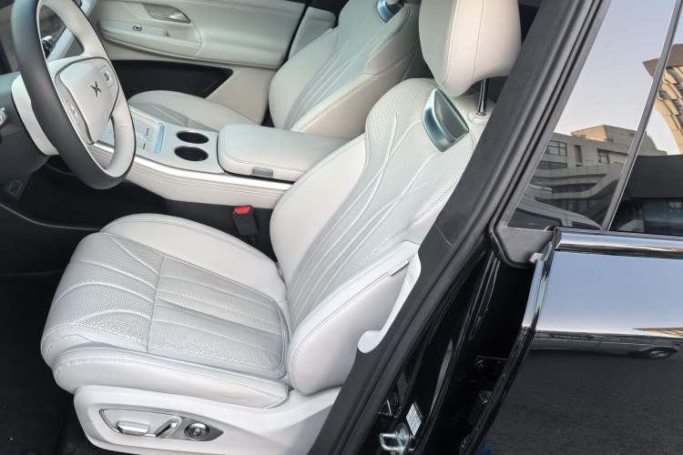 Used XPeng G9 2025 625 Long-Range Max
