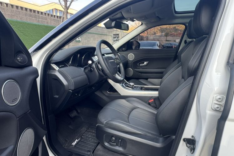 Used Land Rover Range Rover Evoque 2018 240 PS SE Smart Brilliance Edition