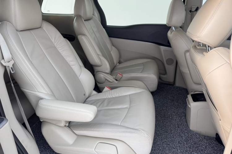 Used Buick GL8 2017 25S Luxury Version China V Standard
