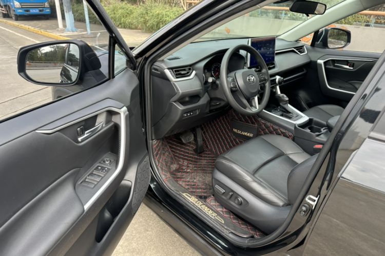 Used Toyota Wildlander 2020 2.0L CVT Two-Wheel Drive Luxury Edition