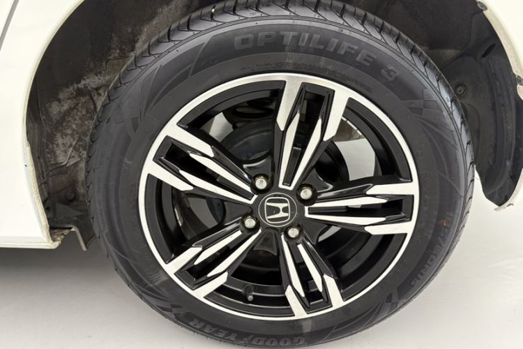 Used Honda Fit 2016 1.5L LXS CVT Comfort Sunroof Version
