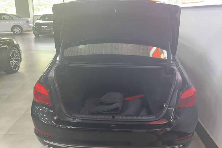 Used BMW 5 Series 2018 Revised Version 530Li Leading Edition Luxury Package
