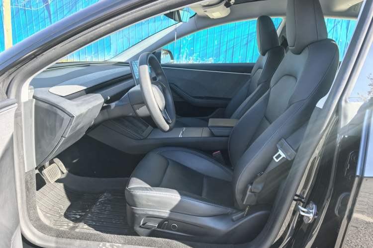 Used Tesla Model 3 2023 Rear-Wheel-Drive Version