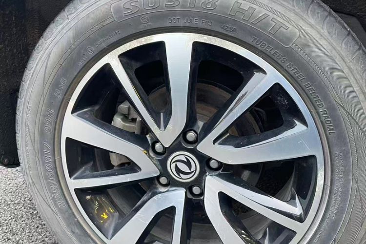 Used Dongfeng Fengon 580 2017 Revised Version 1.5T CVT Luxury Edition
