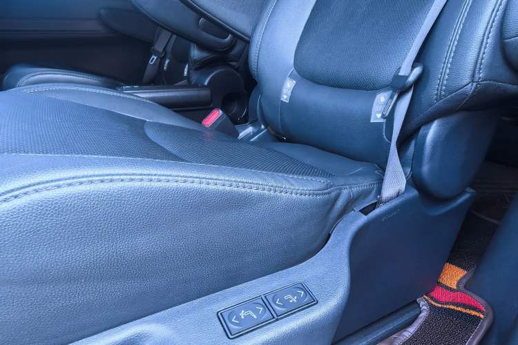 Used Toyota Sienna 2021 2.5L Hybrid Premium Edition