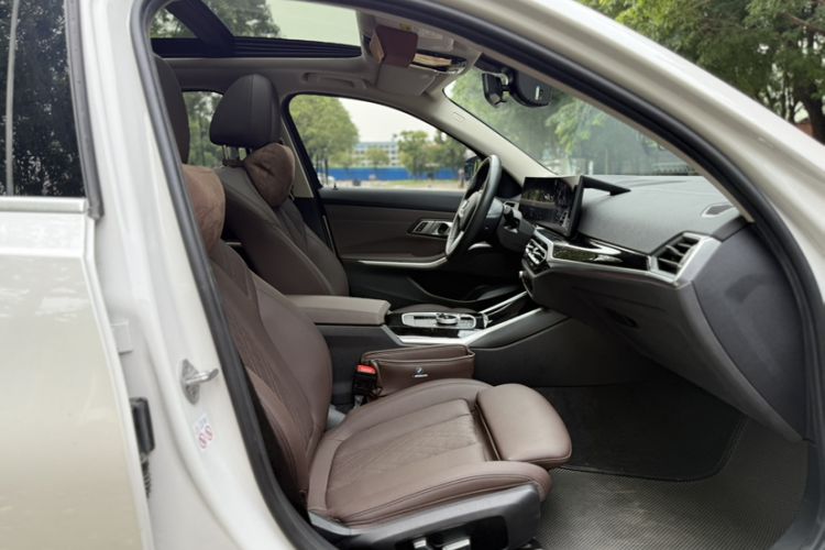 Used BMW i3 2022 eDrive 35 L
