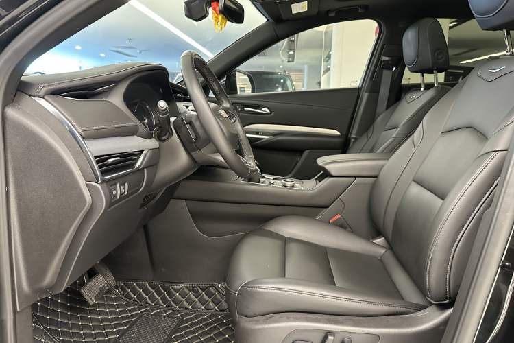 Used Cadillac XT4 2021 28T Two-Wheel Drive Leading Version