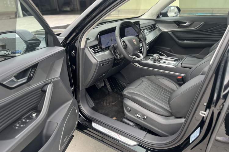 Used Hongqi HS5 2023 2.0T Qixiang Pro Edition

