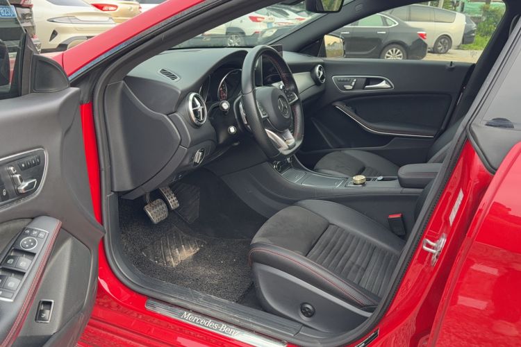 Used Mercedes-Benz CLA 2018 CLA 220 4MATIC
