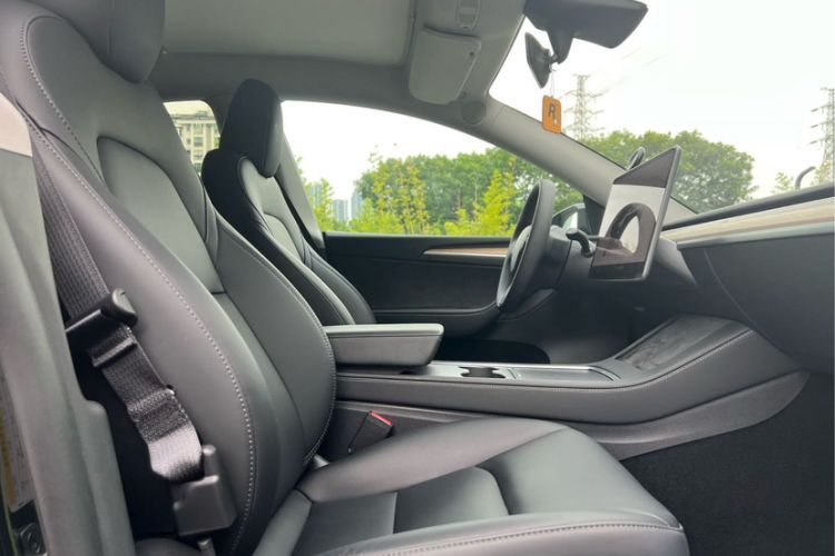 Used Tesla Model Y 2022 Rear-Wheel-Drive Version