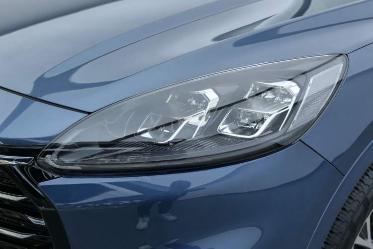 Used Ford Escape 2020 EcoBoost 245 Two-Wheel Drive Smart & Enjoyment Model
