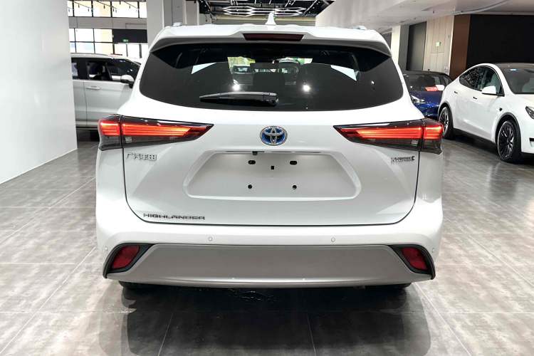 Used Toyota Highlander 2022 Dual-Engine 2.5L Two-Wheel Drive Prestige Edition 7-Seater
