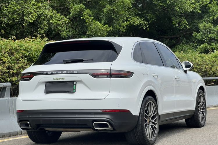 Used Porsche Cayenne E-Hybrid 2023 Cayenne E-Hybrid 2.0T Platinum Edition