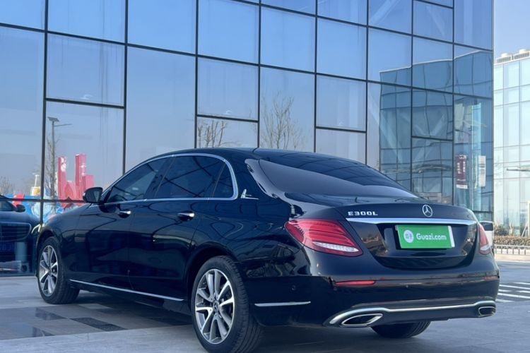 Used Mercedes-Benz E-Class 2019 E 260 L
