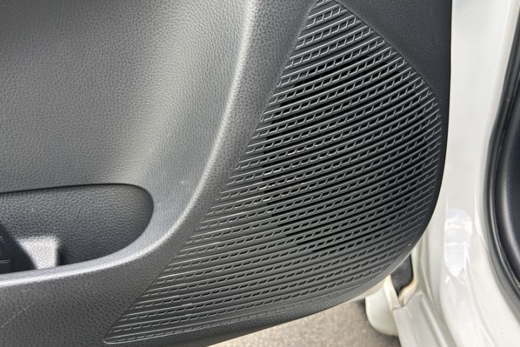 Used Toyota YARiS L 2015 1.5G Automatic Xuan Dong Sunroof Special Edition
