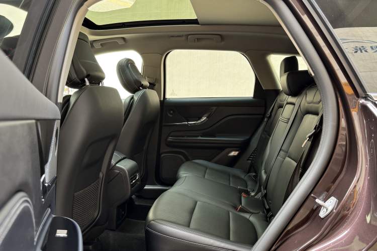 Used Lincoln Corsair 2023 2.0T Two-Wheel-Drive Luxury Edition
