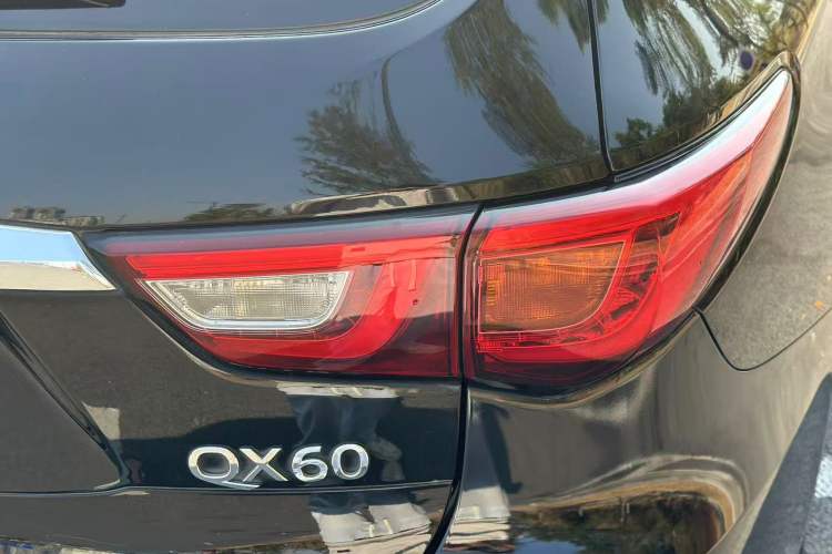 Used Infiniti QX60 2016 2.5 S/C Hybrid Four-Wheel Drive All-Terrain Version China V Emission Standard