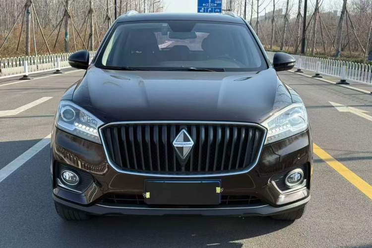 Used BORGWARD BX7 2016 28T Two-Wheel Drive Luxury Version 5 Seats
