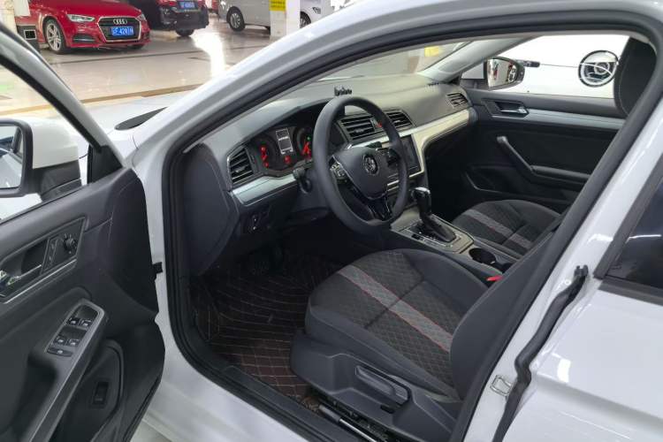 Used Volkswagen Lamando 2021 230TSI DSG Fashion Edition
