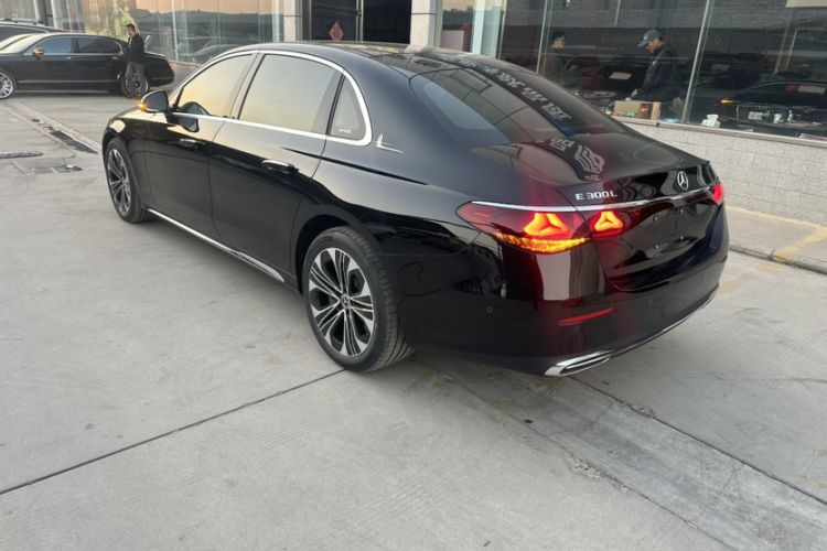 Used Mercedes-Benz E-Class 2025 Facelift E 300 L Luxury Edition
