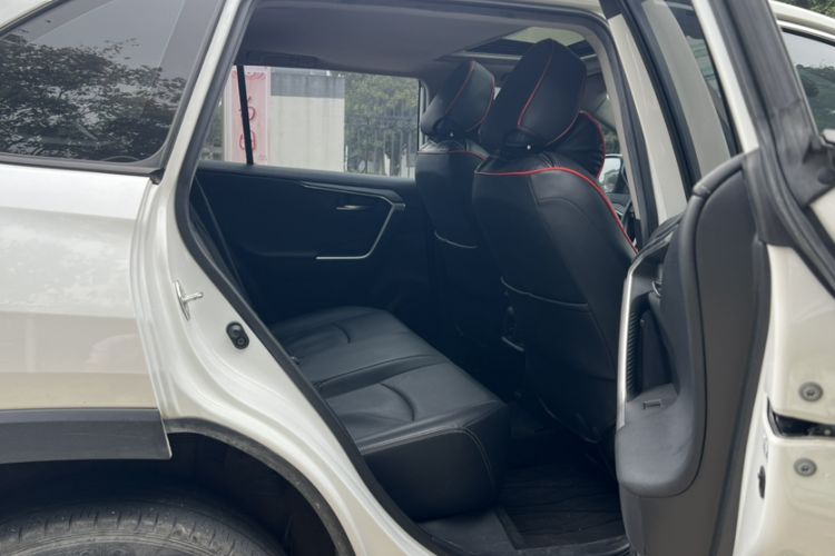 Used Toyota Wildlander 2021 2.0L CVT Two-Wheel Drive Luxury Edition
