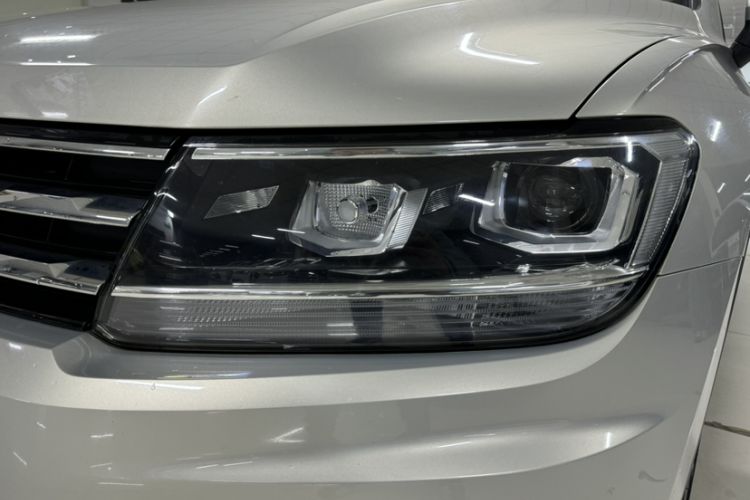 Used Volkswagen Tiguan L 2017 330TSI Automatic Two-Wheel Drive Luxury Edition
