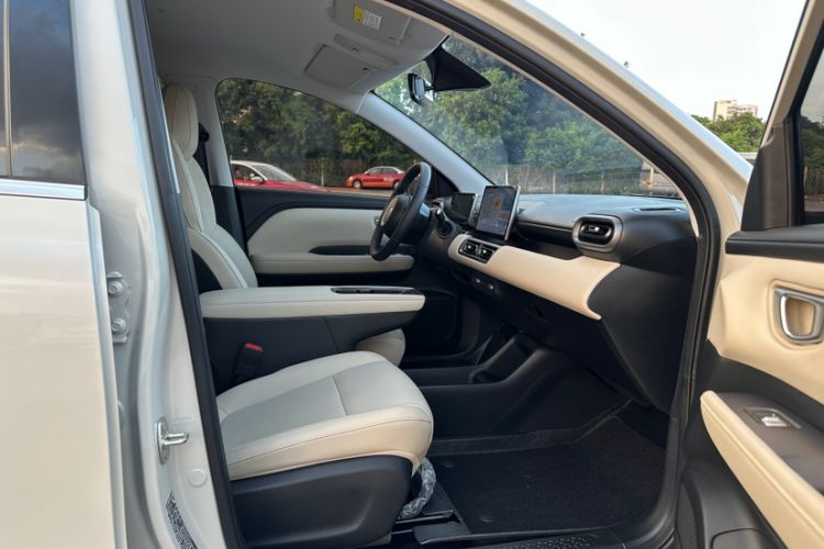 Used Wuling Bingo PLUS 2024 330 km Range Five-Seater Version