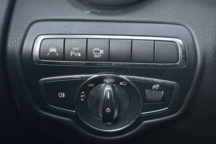 Used Mercedes-Benz GLC 2018 GLC 300 4MATIC Sport Edition
