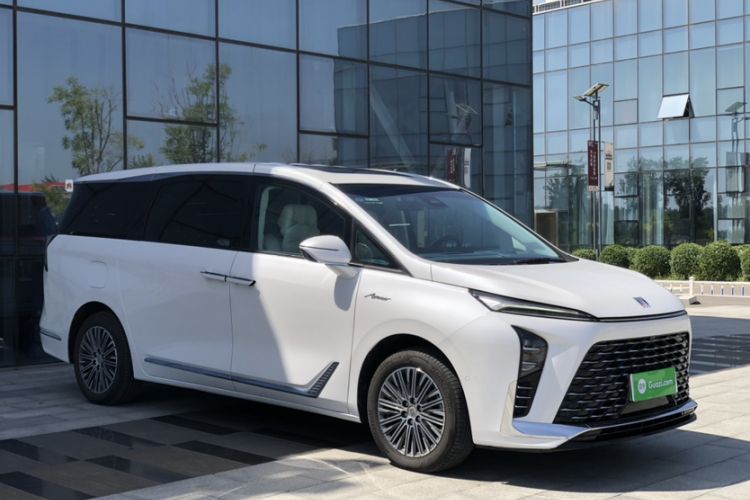 Used Buick GL8 New Energy 2024 Lu Zun Luxury Edition 7-Seater
