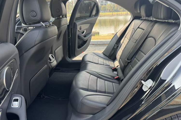 Used Mercedes-Benz C-Class 2015 C 200 L Sport Edition
