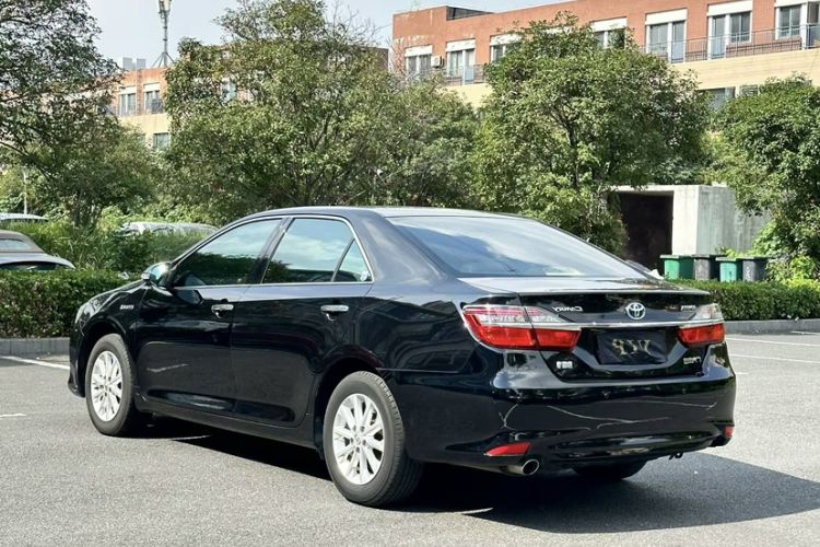 Used Toyota Camry 2015 Dual-Engine 2.5 HG Luxury Navigation Edition
