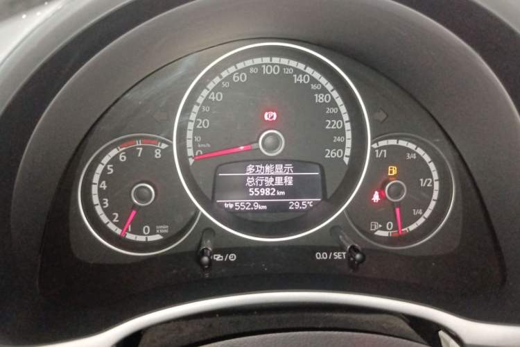 Used Volkswagen Beetle 2015 180TSI model
