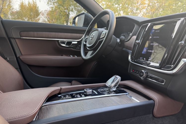 Used Volvo S90 2021 B5 Zhiyuan Luxury Edition
