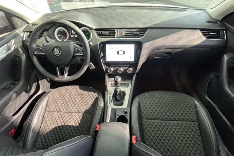 Used Skoda Octavia 2019 1.5L Automatic Luxury Edition
