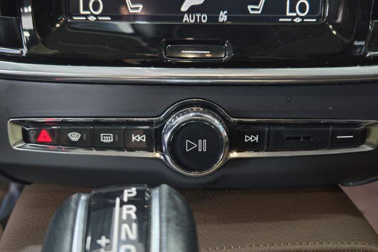 Used Volvo S90 2020 T5 Zhiyi Luxury Edition
