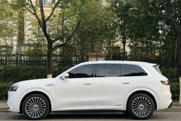 Used Hima AITO M8 2025 Extended-Range Max+ Version 53.4 kWh 5-Seater Edition