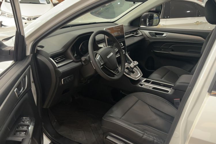 Used Haval M6 2021 PLUS 1.5T DCT Luxury Smart Connectivity Model
