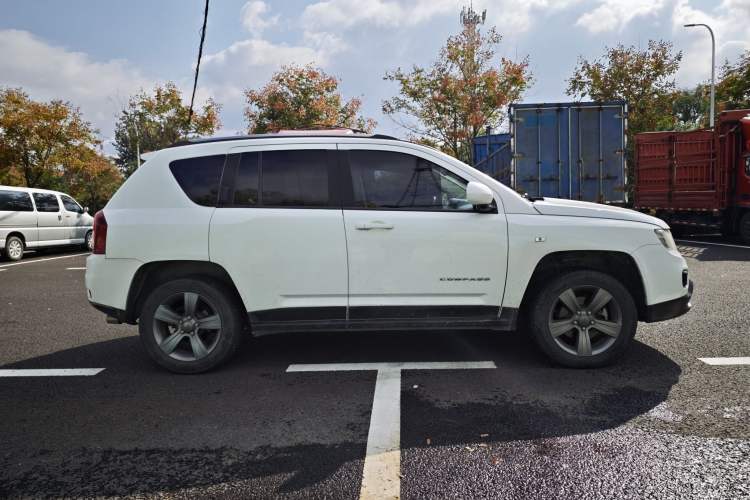 Used  Compass 2014 Revised Version 2.4L Four-Wheel Drive Comfort Edition