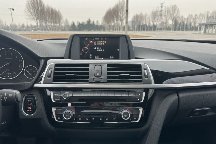 Used BMW 3 Series 2017 320Li Fashion Model
