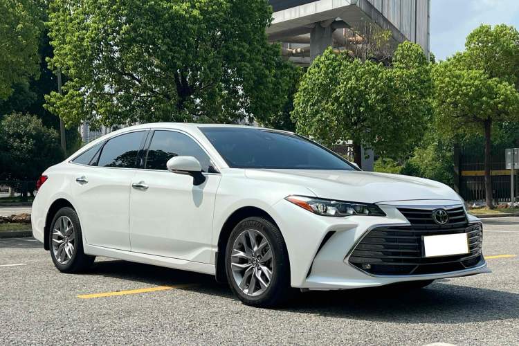Used Toyota Avalon 2019 2.0L Luxury Edition China VI Standard
